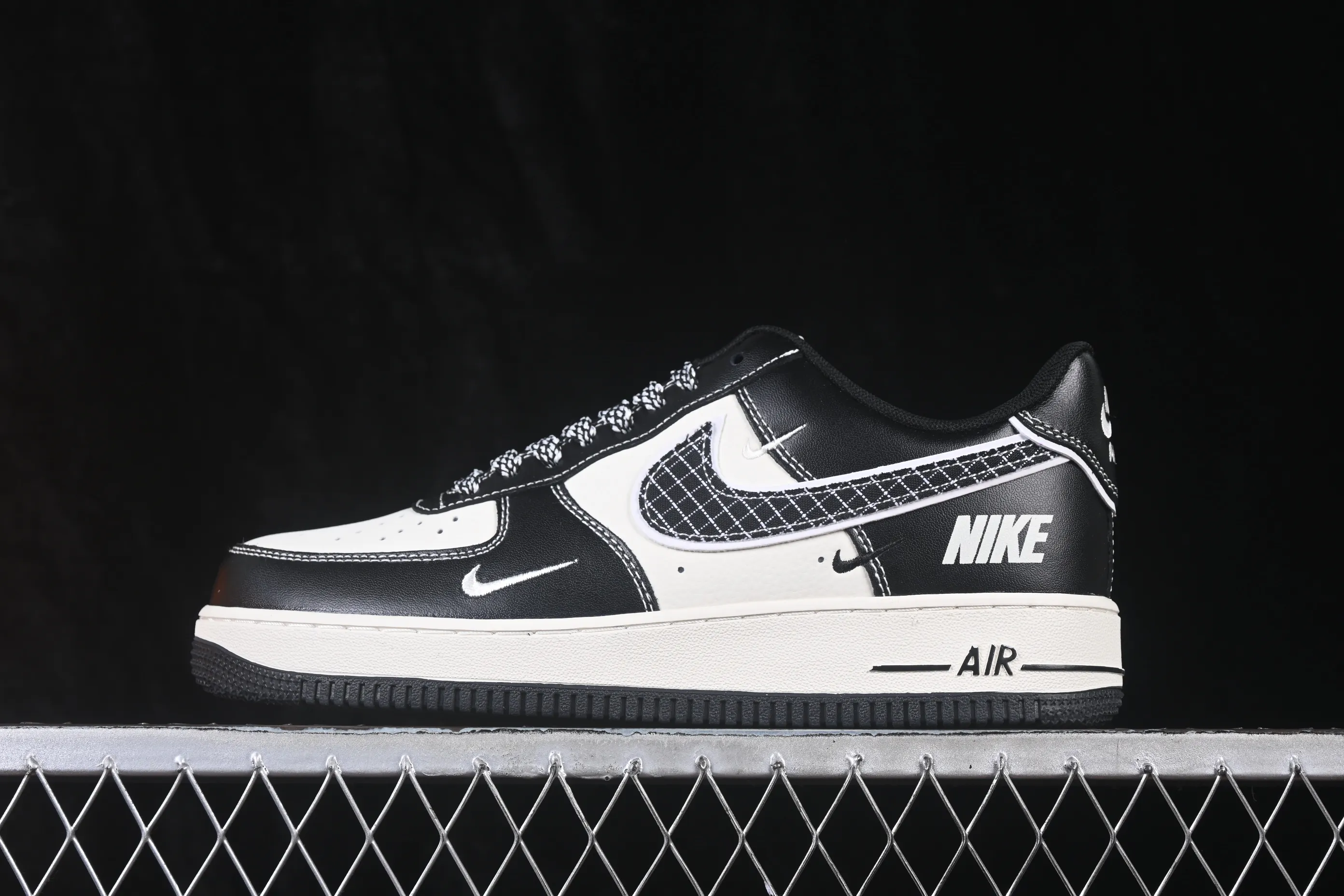 All categories Nk Air Force 1 Air Force series Nk Air Force 1 Low Air Force low-top Nike Air Force 1'07 Low Air Force 1 low-top casual sneakers GS2288-011